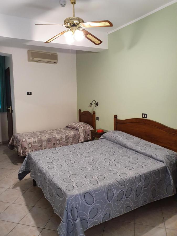 Hotel Caribe Casalnuovo Di Napoli Dış mekan fotoğraf