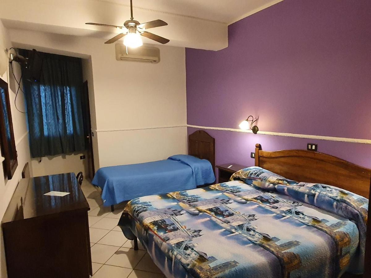 Hotel Caribe Casalnuovo Di Napoli Dış mekan fotoğraf