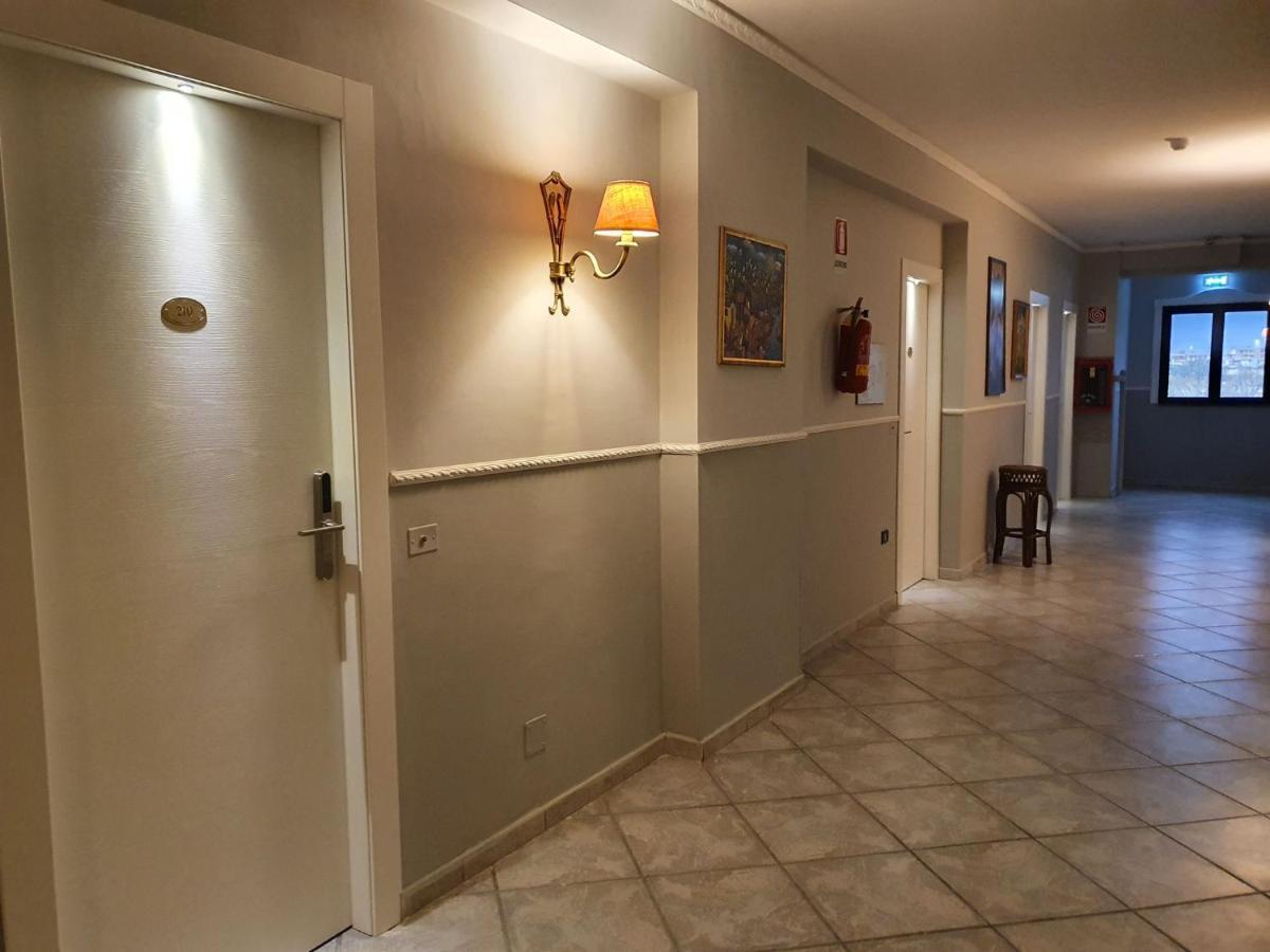Hotel Caribe Casalnuovo Di Napoli Dış mekan fotoğraf