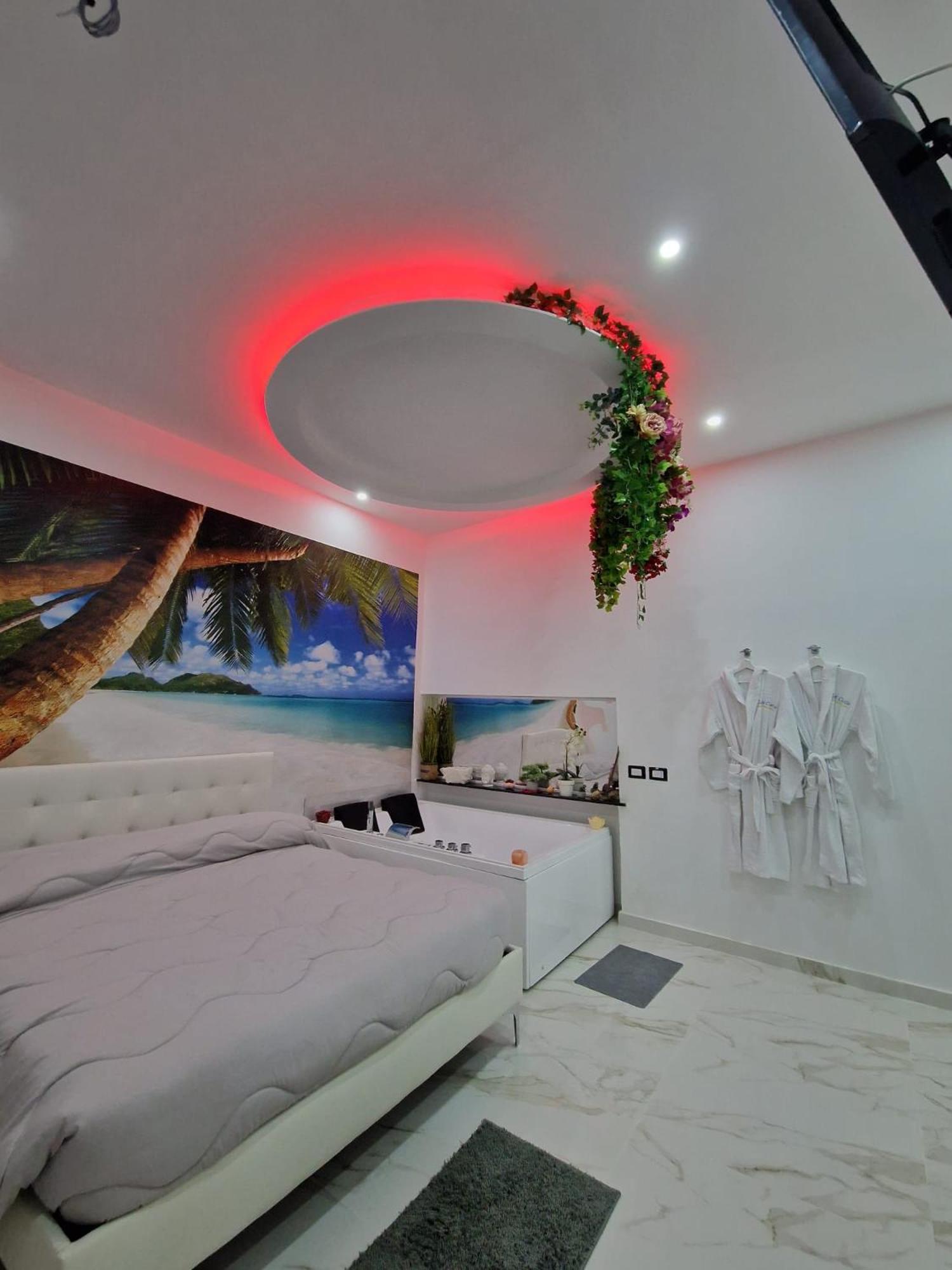 Hotel Caribe Casalnuovo Di Napoli Dış mekan fotoğraf