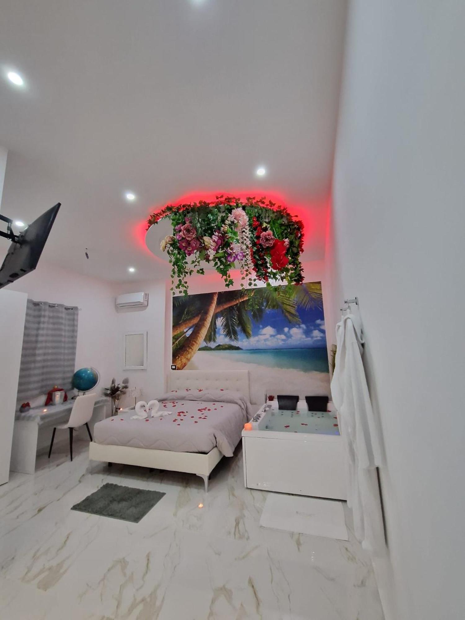 Hotel Caribe Casalnuovo Di Napoli Dış mekan fotoğraf