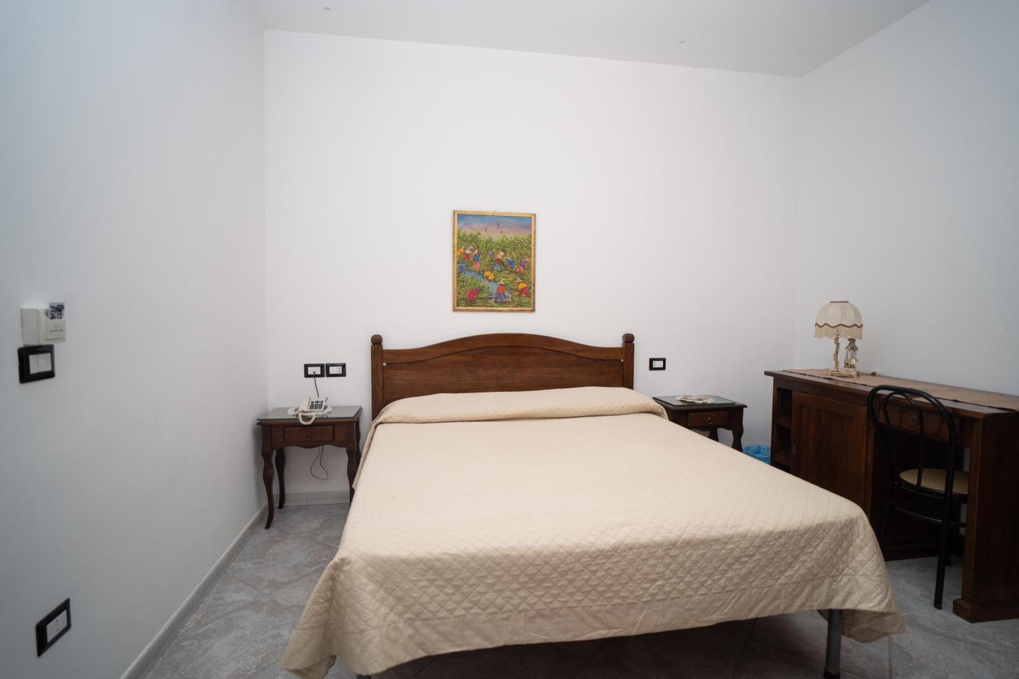 Hotel Caribe Casalnuovo Di Napoli Dış mekan fotoğraf